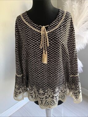 NorthStyle Black & Cream Crochet-Trim Tie-Front Tunic